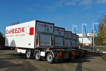 Van Eck levert vijf linktrailers aan Van Heezik