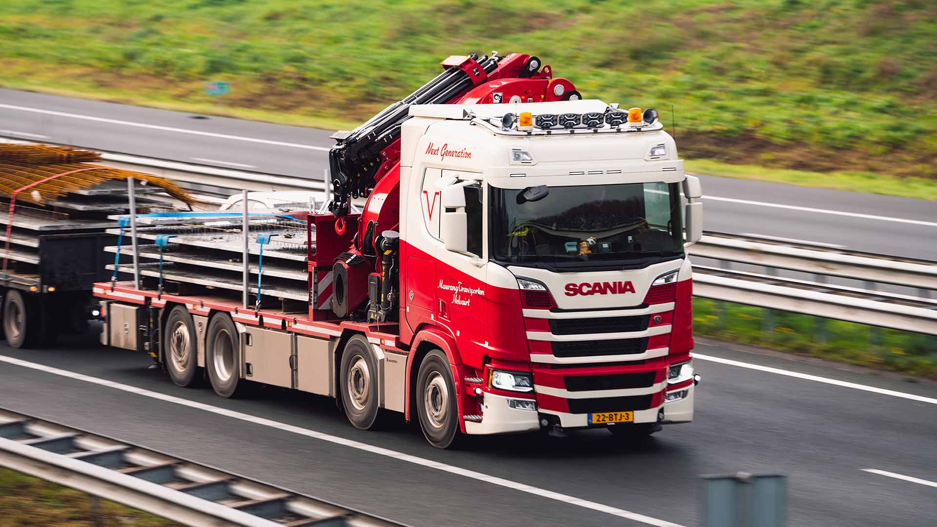Scania met 90 ton Effer kraan voor Maurang
