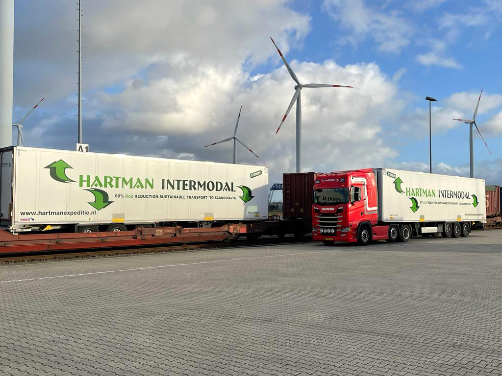 30 Huckepack trailers voor Hartman Intermodal