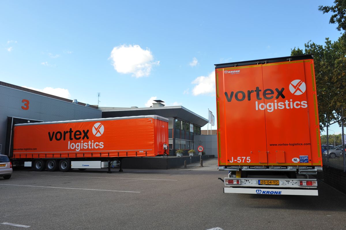 75 nieuwe Krone Paper Liner trailers met Joloda voor Vortex Logistics