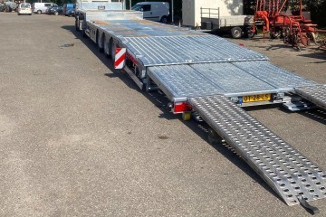Aksoylu trailer voor Cobussen Transport