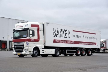 12 Heiwo trailers voor Bakker Transport & Warehousing 