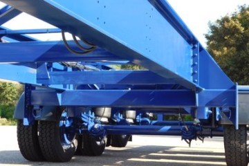 18 meter trailer chassis van Burg voor Lamboo