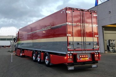 Hertoghs trailer voor Faasse Transport