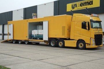 Draco trailer met Yntema carrosserie voor NWM