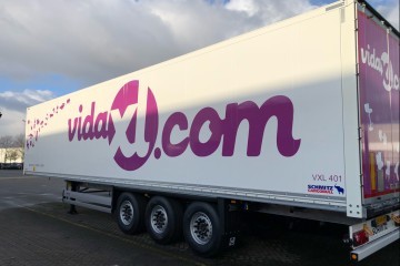 Tip levert 115 trailers aan VidaXL