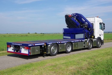 Effer 100 tonner op Scania vier-asser