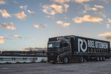 5 Krone ProfiLiner trailers voor Roel Ottenheim Logistics