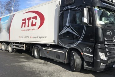 Opgeknapte trailer voor ATC Computer Transport & Logistics