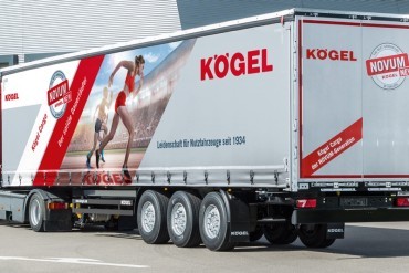 Kögel met twee trailers naar Hardenberg