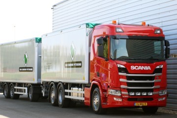 Scania combi met schuifvloer van Kraker