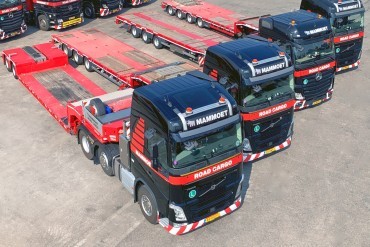 Nieuwe Nooteboom trailers voor Mammoet Road Cargo