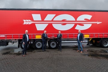 Schmitz Cargobull levert 1000ste oplegger aan Vos Transport