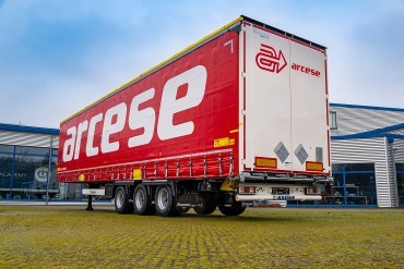 Krone levert 300 huckepack Megaliners aan Arcese
