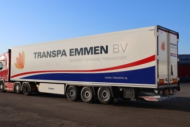 Wezenberg levert polyester koeltrailers aan Transpa Emmen