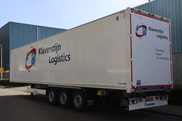Nieuwe Krone Dry Liner voor Klaverstijn Transport & Logistiek 