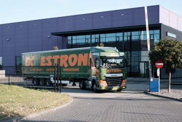 Estron besteedt trailervloot uit aan TIP