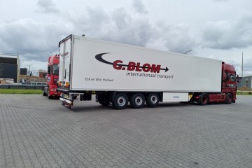 Polyester koeltrailer voor G. Blom uit Eck en Wiel