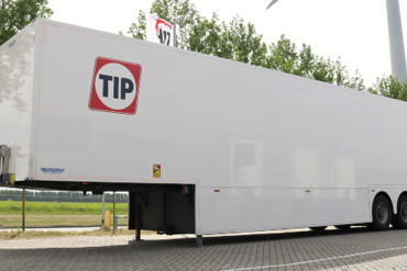 Burgers levert tien dubbeldeks trailers aan TIP
